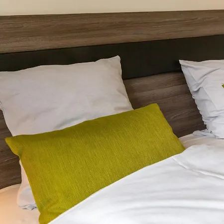 Og Hytteby Hotel