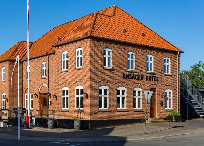 Szálloda Og Hytteby Ansager